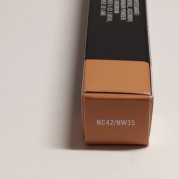 MAC Chromagraphic Pencil Multi-Use Liner *NC42/NW35* / .04 oz / New in box - Picture 4 of 5